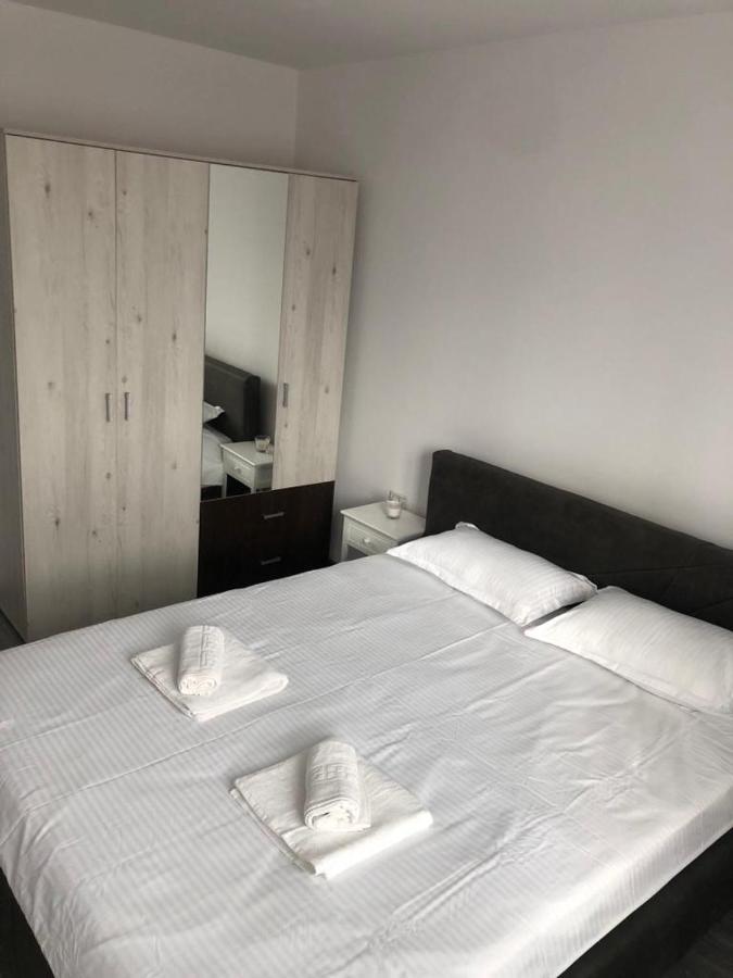Ilinca-Zgatia Apartment Piatra Neamt Luaran gambar